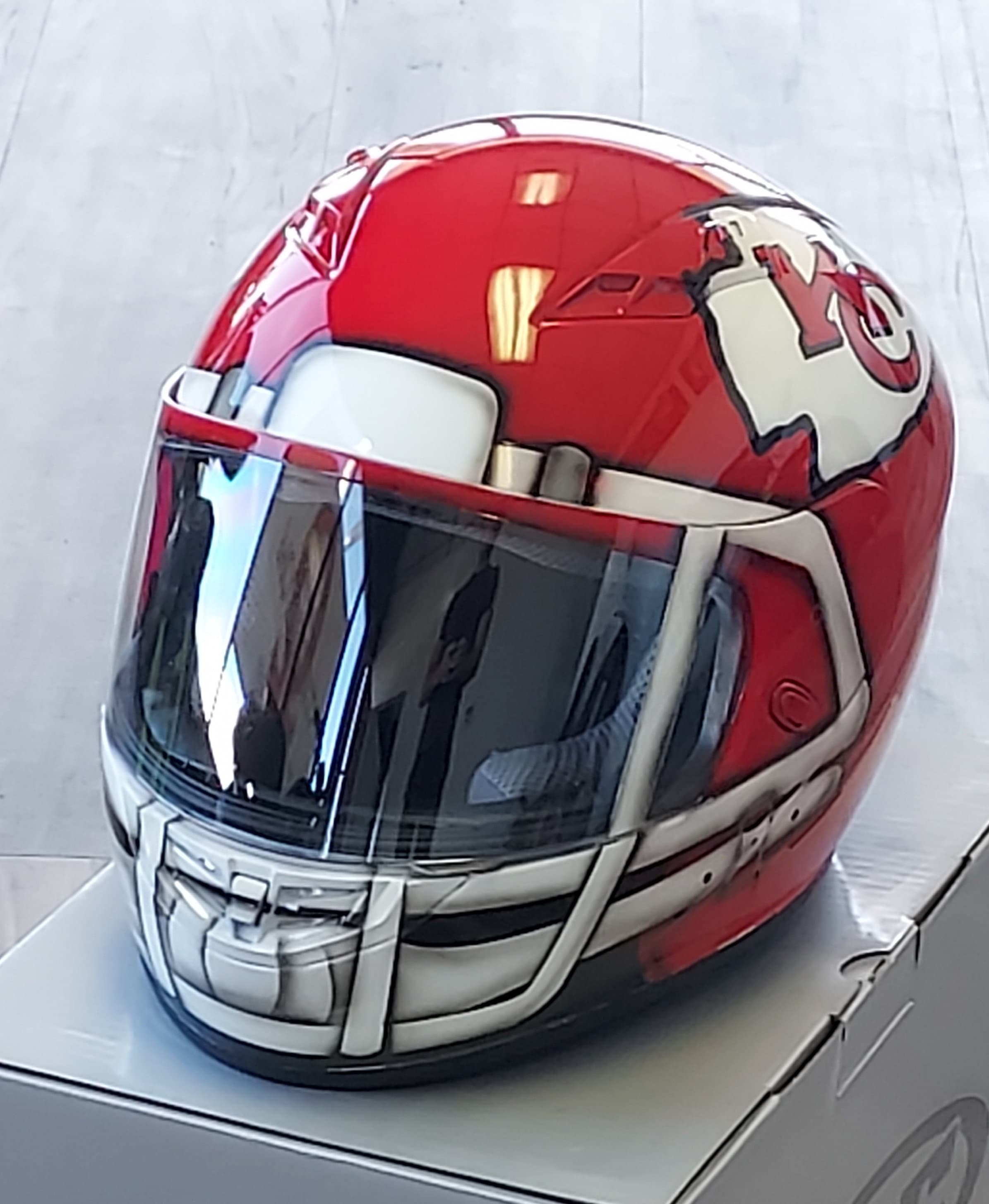 chiefs motorcycle helmet Halo Infinite Master Chief Based on one of the most popular Salute to Service designs Does anybody have any tips