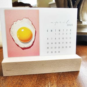 Eclectic Art mini-bureaukalender 2025 | Kalender 2025 + standaard | Leraarcadeau | Kousvuller | Cadeau voor collega | Relatiegeschenk: