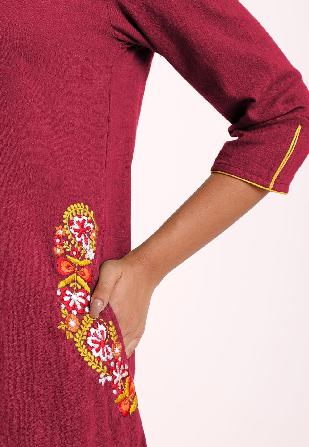 Black Sleevless Cotton Slub A-Line Kurta