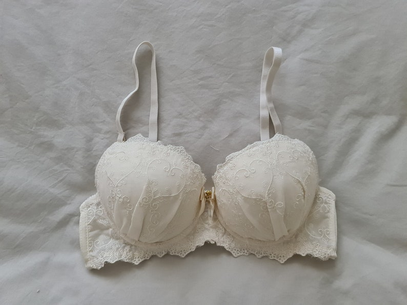 Vintage Bra from Japan size 12A Aus & 34A UK/US | Etsy