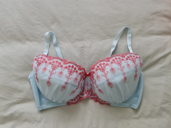 Vintage Bra from Japan size XS 8B AusUK /& 30BUS