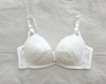 Vintage New/Old Stock Bra from Japan (size 12D Aus & 34D UK/US, Japan F75)