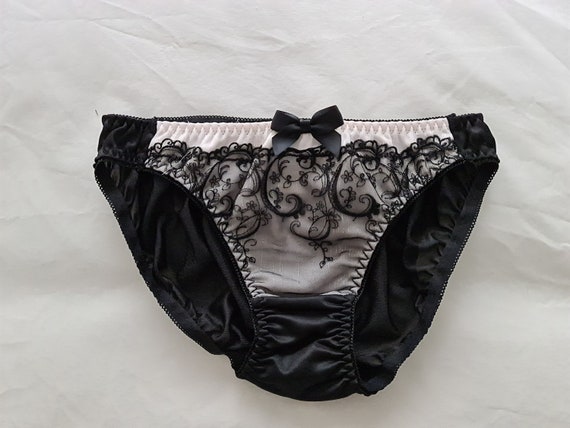 size 10 AusUK /& 5US Silky Thong Flutter Panties from Japan