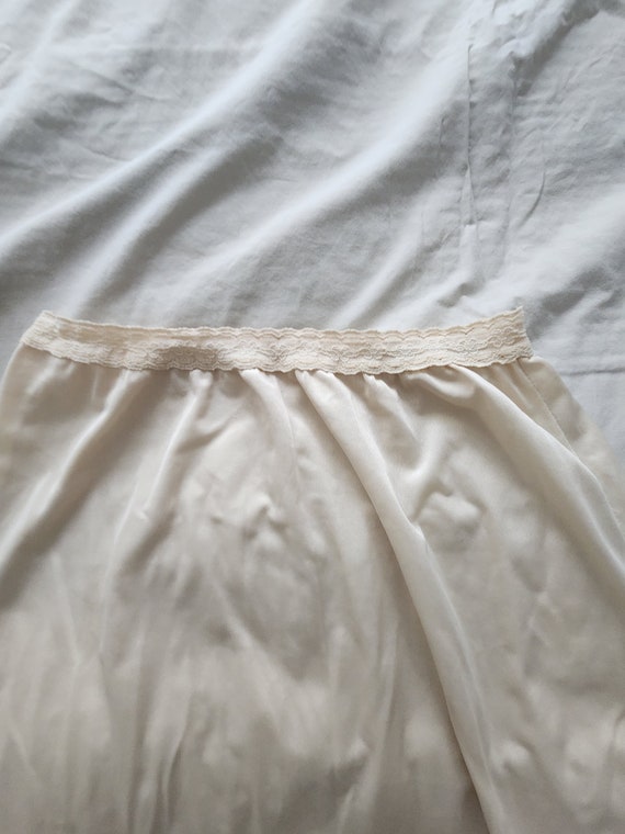 Half Slip Petticoat by Olga Lingerie (size 10 Aus/UK … Gem
