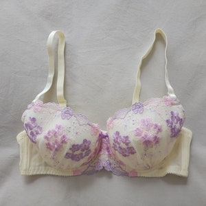 Womens Size 34 B Bra 