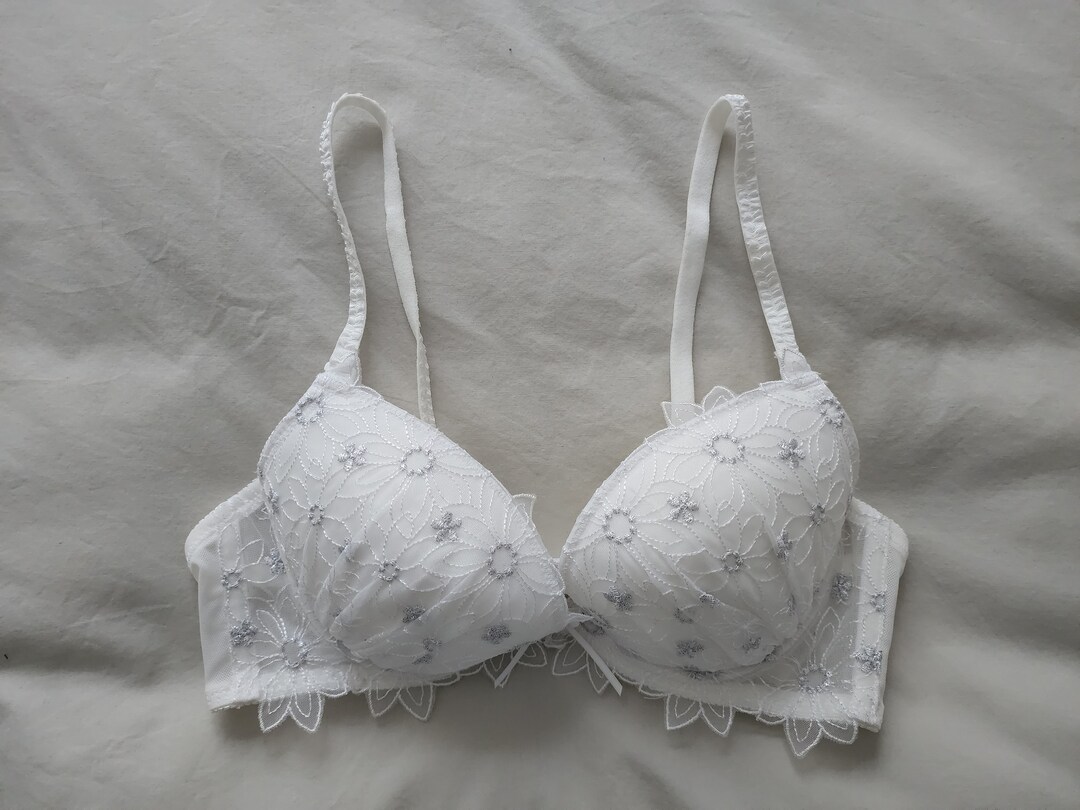 Vintage New Old Stock Bra from Japan size 12D Aus & 34D UK/US, Japan F75 -   Portugal