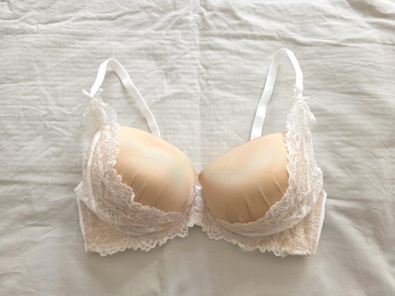 Vintage New/Old Stock Bra from Japan (size 12C Aus & 34C UK/US, Japan E75)