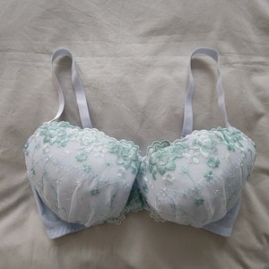 Vintage New Old Stock Bra from Japan (size 14E Aus & 36E UK/US, Japan H80)