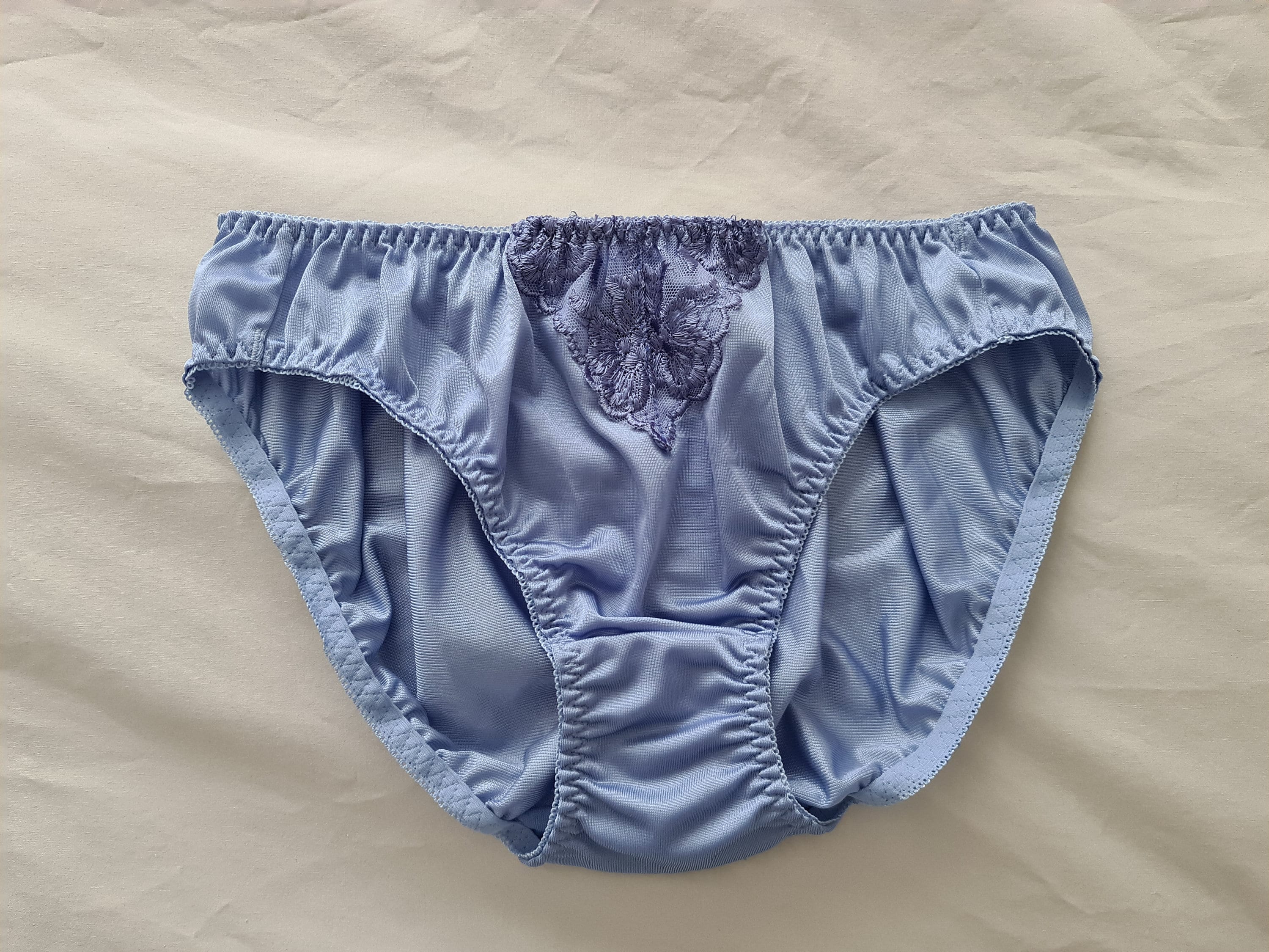 【日本入手困難】Embroidered silk and wool panties Miu Miu Embroidered silk and wool panties | REVERSIBLE
