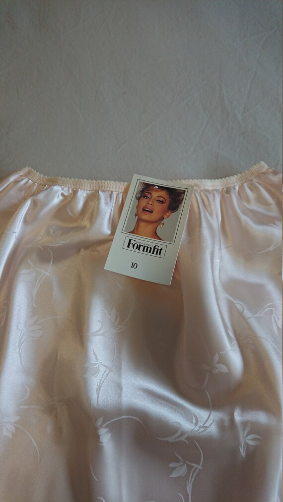 2 x NWT Half Slip Petticoats by Formfit Lingerie (siz… Gem
