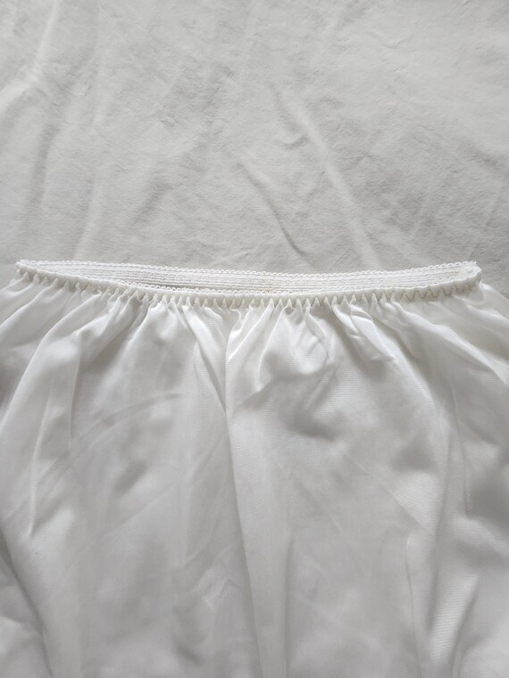 Half Slip Petticoat by Tradition Lingerie (size 10 Au… Gem