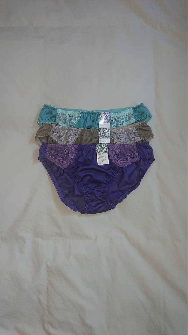 size 10 AusUK /& 5US 3 x Silky Bikini Panties from Japan