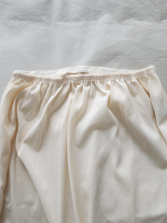 Half Slip Petticoat by Montgomery Ward Lingerie (size… Gem