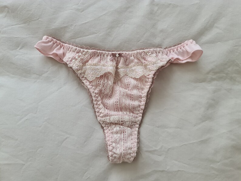 size 10 AusUK /& 5US Silky Thong Flutter Panties from Japan