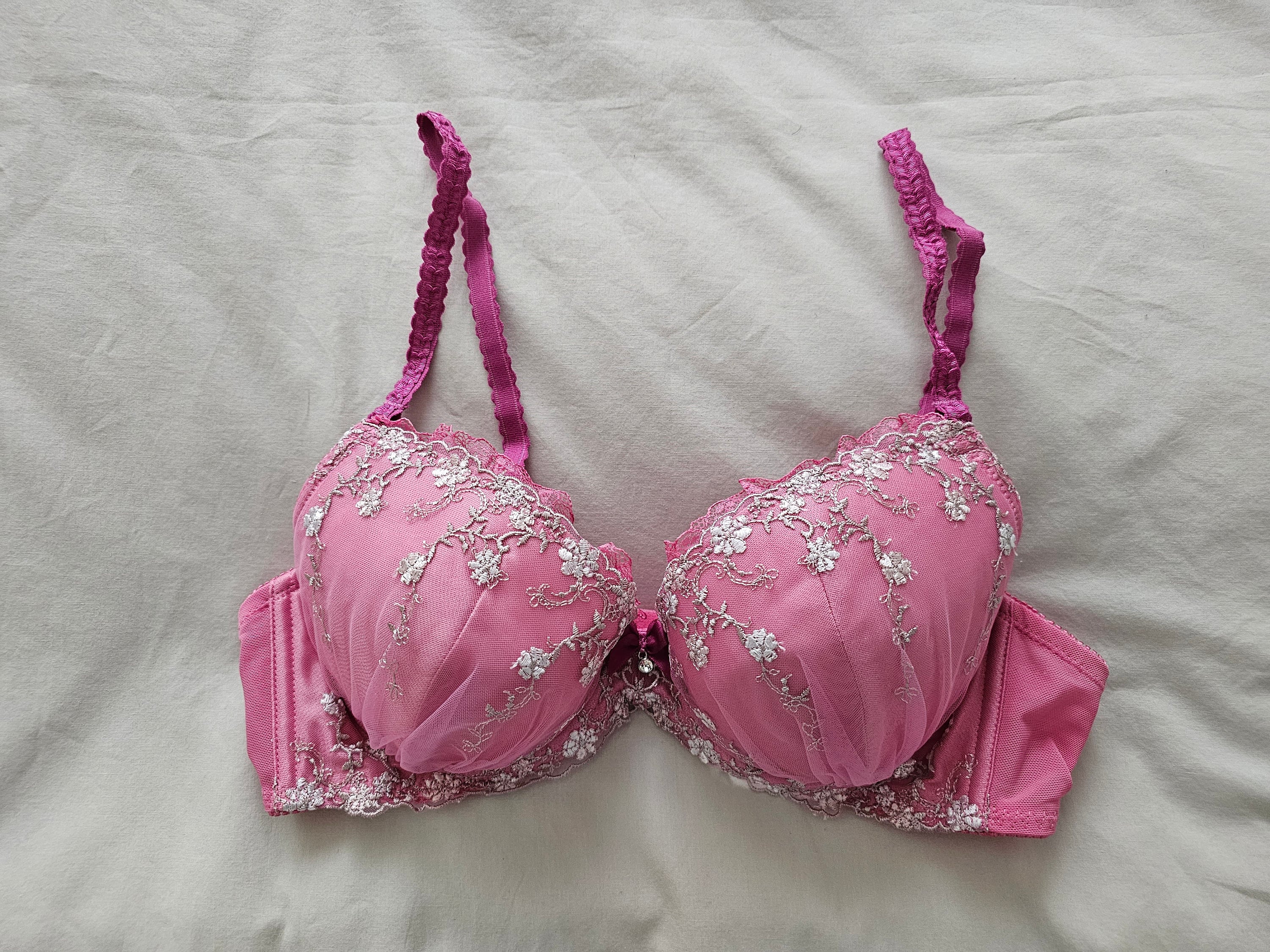 Vintage Bra From Japan size 12B Aus & 34B UK/US, D75 Japan -  UK