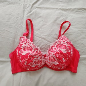 Vintage Push Up BH uit Japan (maat 12D Aus & 34D UK/US, Japan F75)