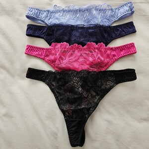 4 x bragas tipo tanga Lacey de Japón (talla 14 Aus/UK y 7/US)