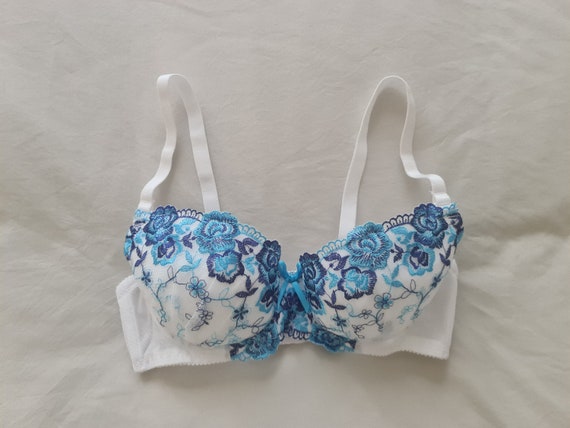 Vintage Bra from Japan size XS 8B AusUK /& 30BUS