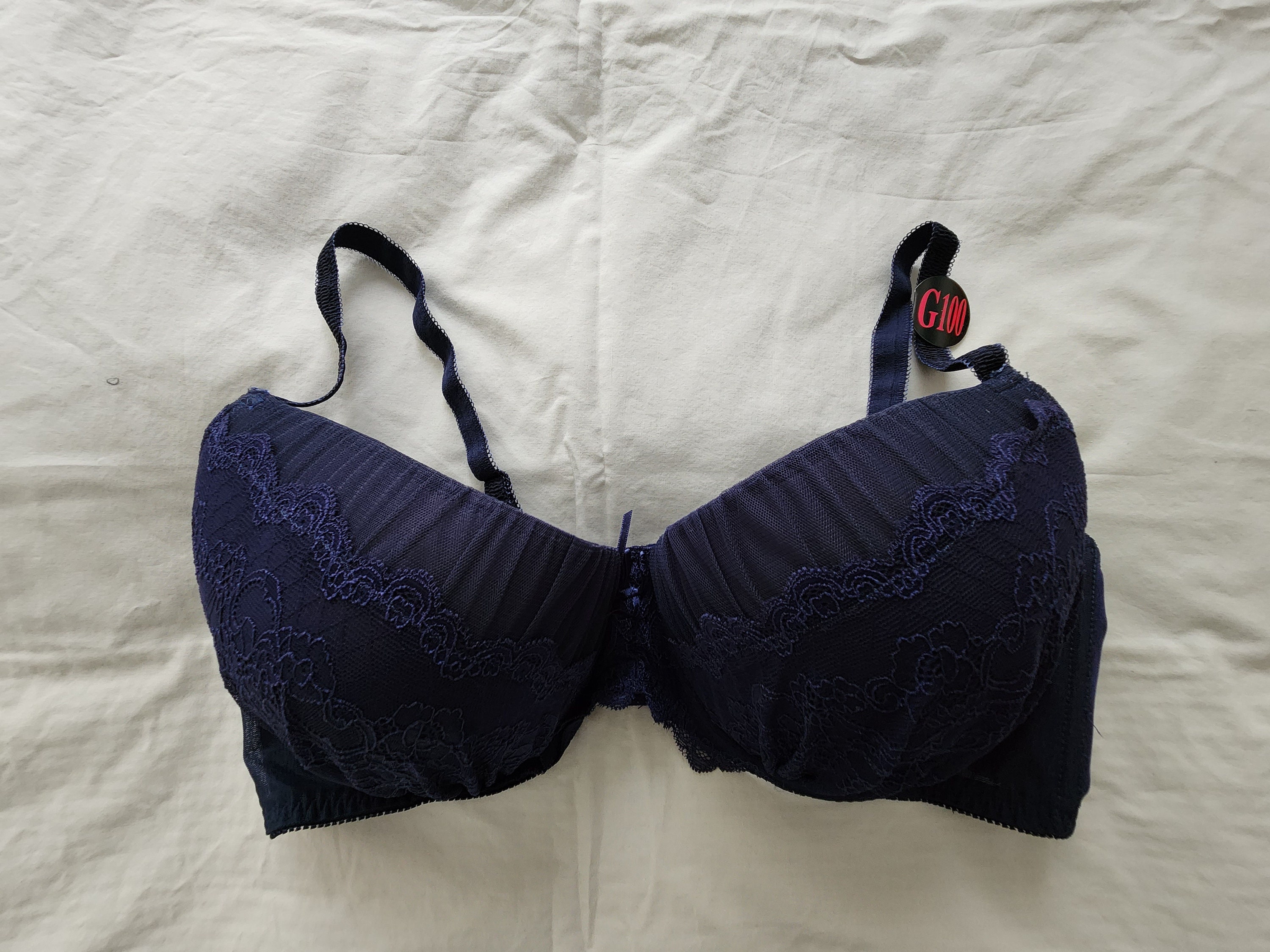 New/old Stock Bra From Japan size 20D Aus & 42D UK/US, Japan G100 -   Israel