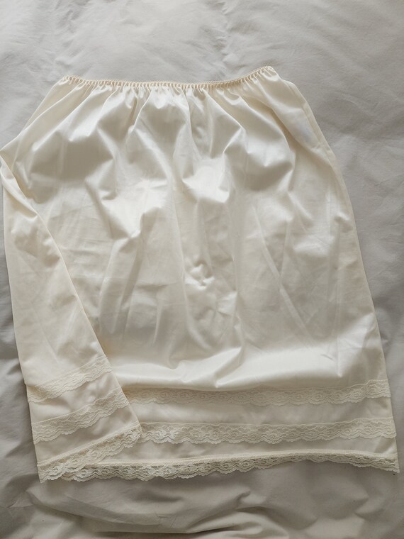 Half Slip Petticoat by Pink Lady Lingerie (size 18 Au… Gem