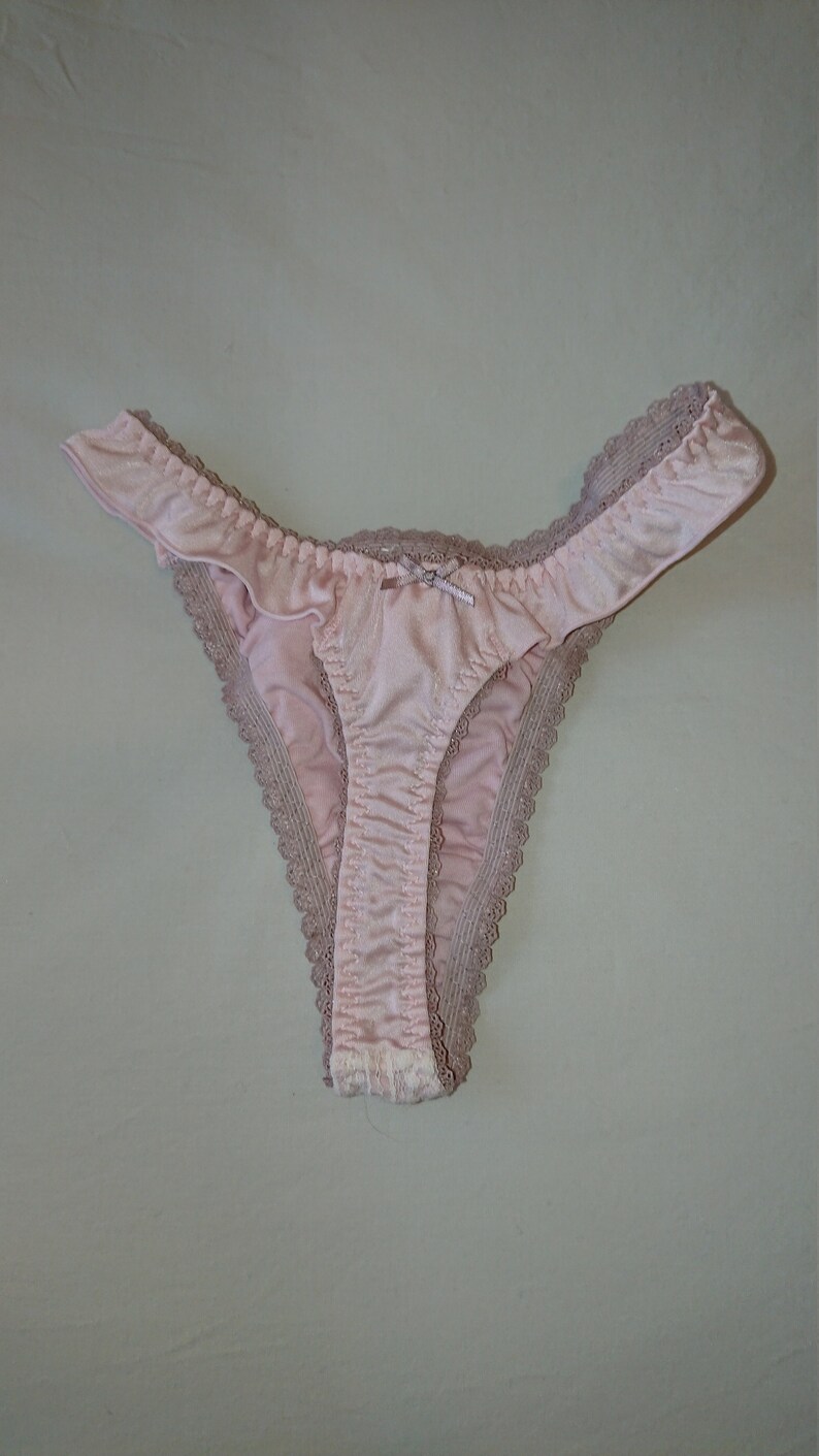 size 10 AusUK /& 5US Silky Thong Flutter Panties from Japan