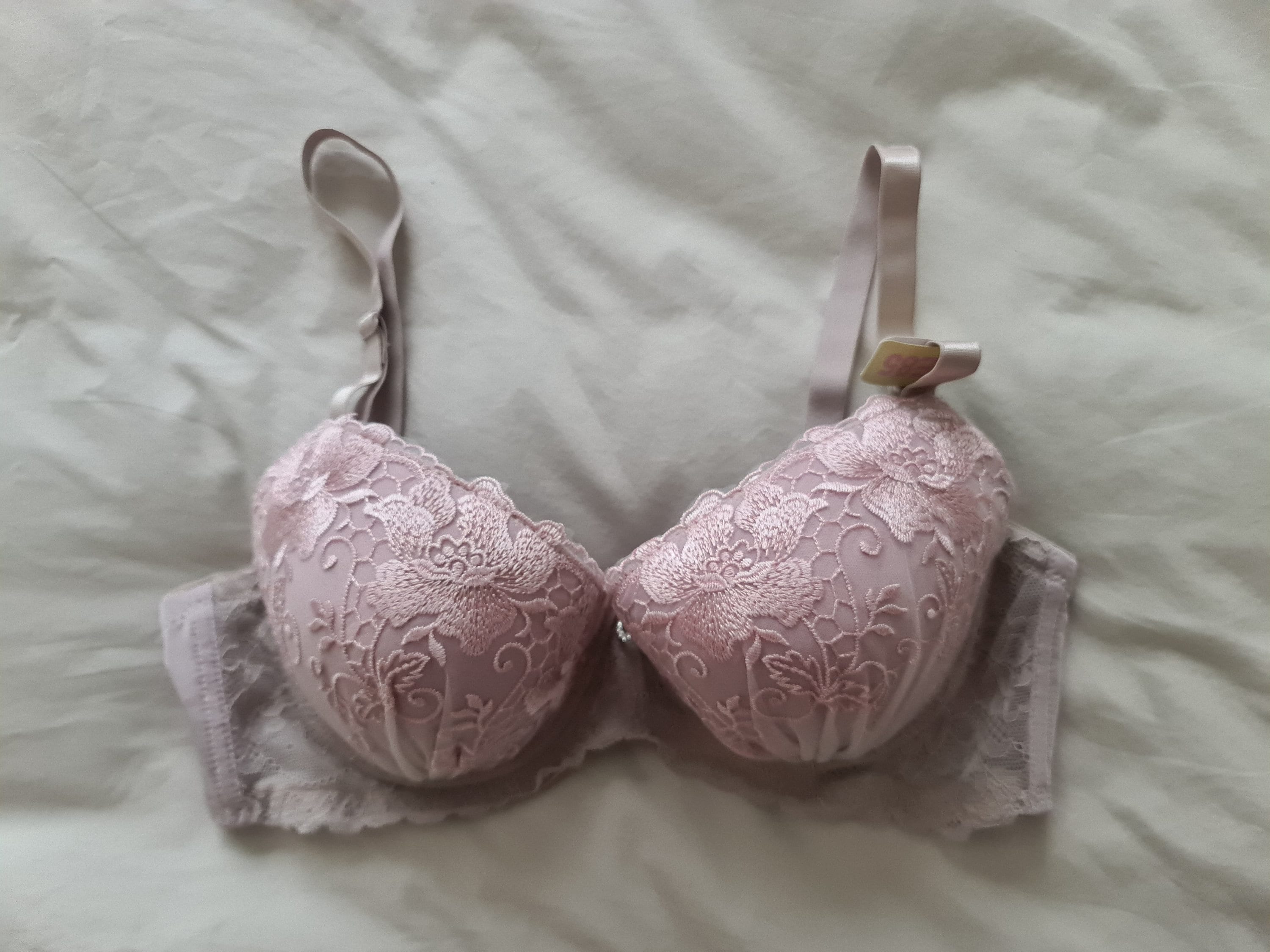 Vintage Bra From Japan size 16C Aus & 38C UK/US, Japan E85 