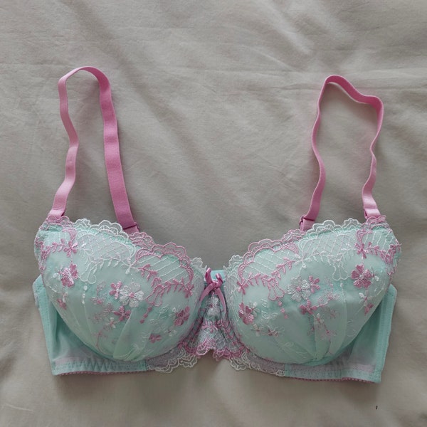 New/Old Stock Bra from Japan (size 14C Aus & 36C UK/US, Japan E80)