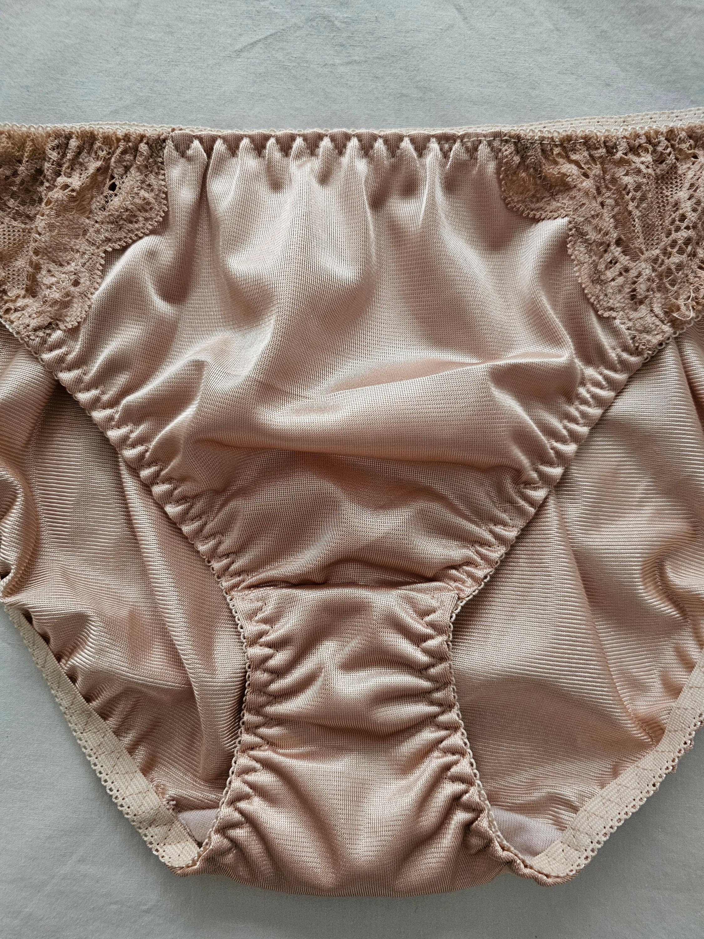 【日本入手困難】Embroidered silk and wool panties 3 Packs Women's High Waisted Underwear Silky Breathable No