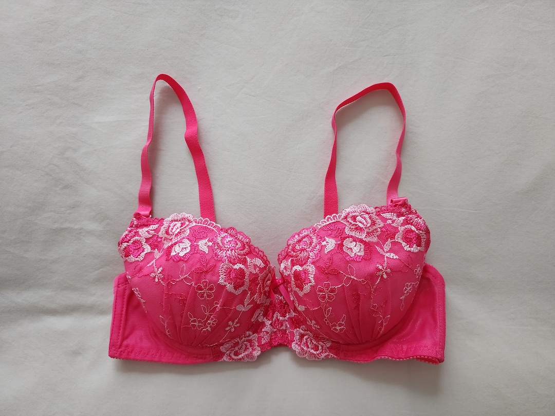 Vintage Push up Bra From Japan size 12D Aus & 34D UK/US, Japan F75