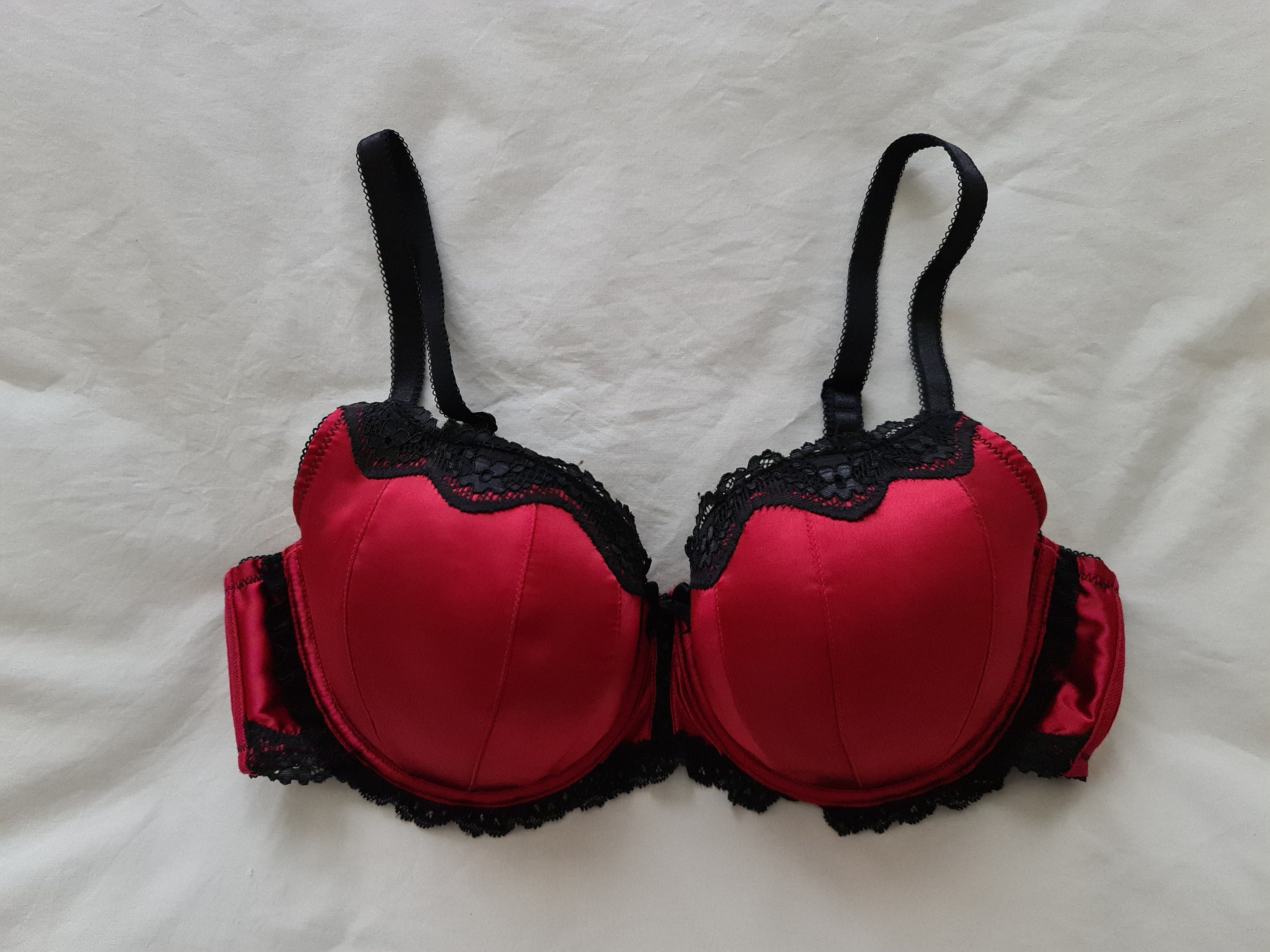 Vintage Bra From Japan size 16C Aus & 38C US/UK, Japan E85 