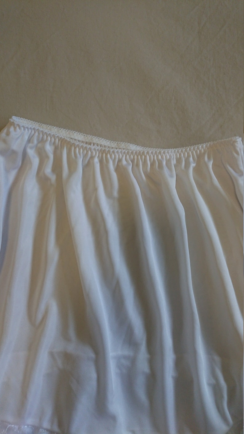 Half Slip Petticoat from Japan size 12 AusUK /& 6US