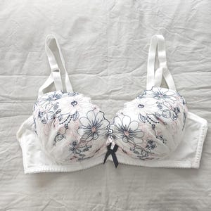 Vintage New/Old Stock Push Up Bra from Japan (size 12C Aus & 34C UK/US, Japan E75)