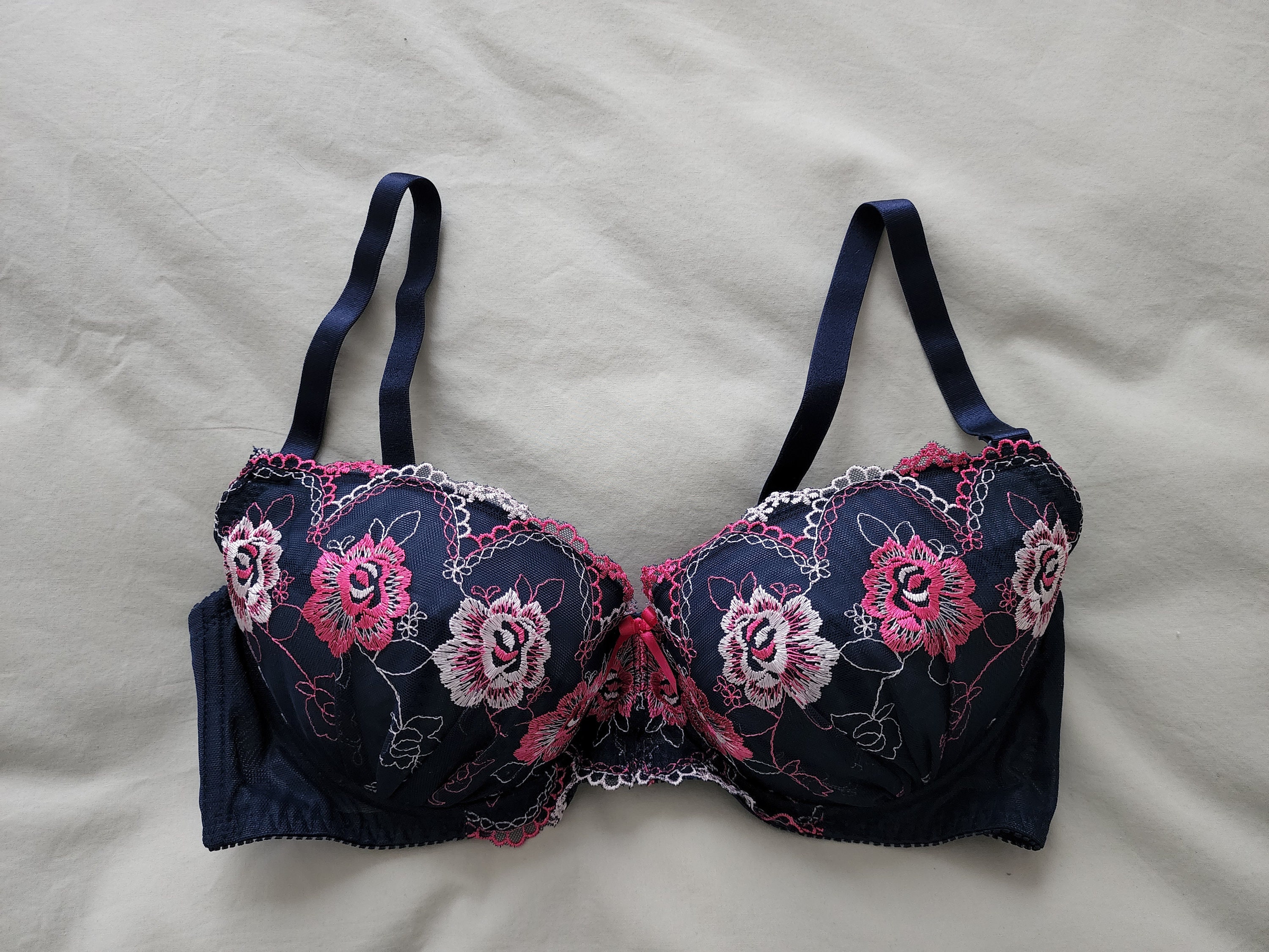 I nåde af Ti år overskydende Vintage Bra From Japan size 14D Aus & 36D UK/US Japan F80 - Etsy Hong Kong I nåde af Ti år overskydende Vintage Bra From Japan size 14D Aus & 36D UK/US Japan F80 - Etsy Hong Kong