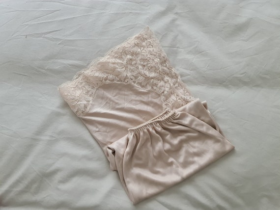 Half Slip Petticoat from Japan size 12 AusUK /& 6US