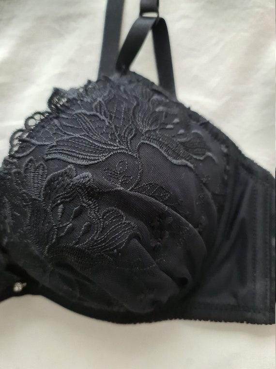 Vintage New Old Stock Bra from Japan size 12D Aus & 34D UK/US, Japan F75 -   Portugal