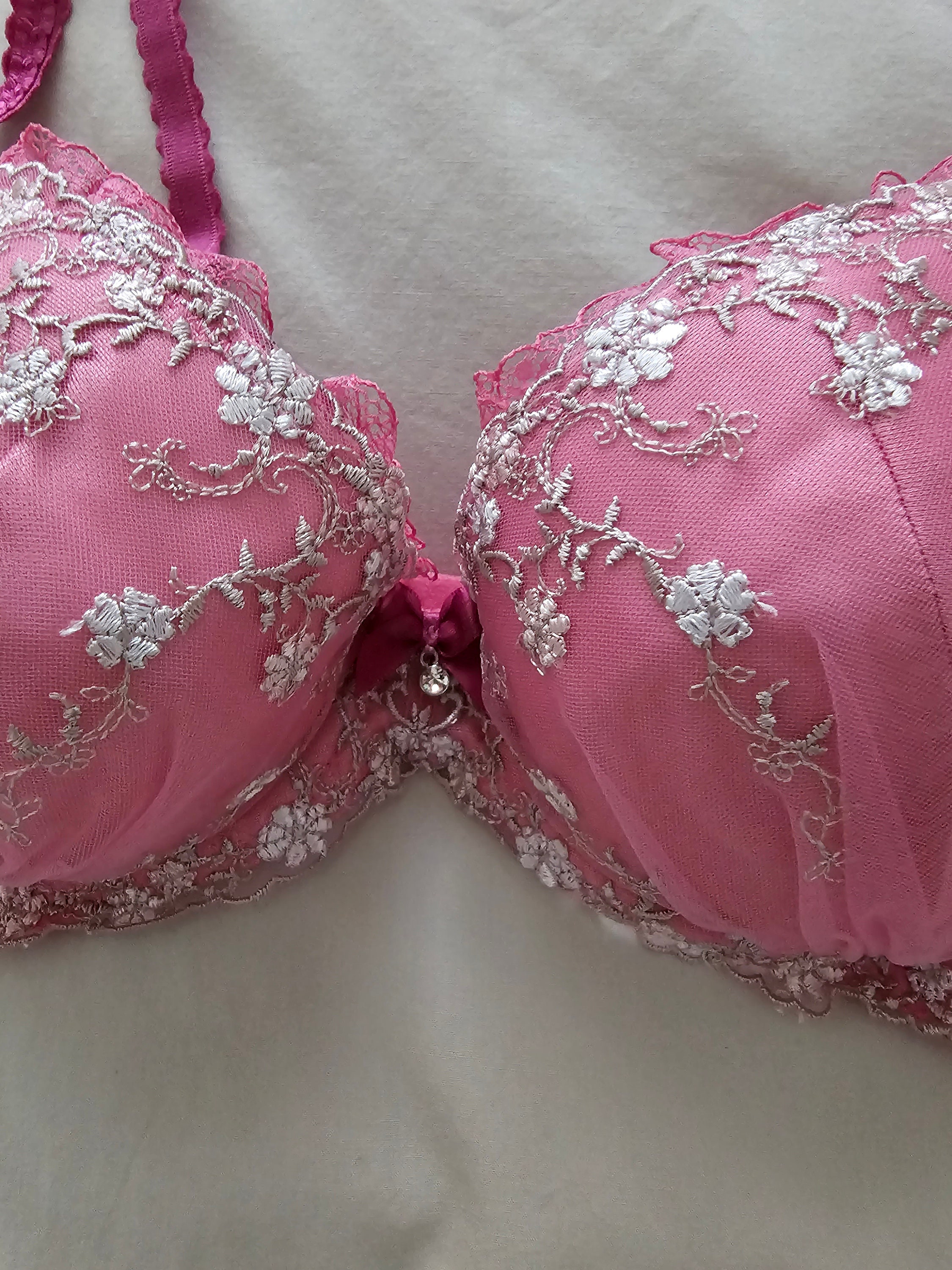 Vintage Bra From Japan size 14C Aus & 36C US/UK, E80 Japan 