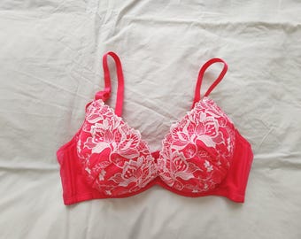 Vintage Push Up Bra from Japan (size 12D Aus & 34D UK/US, Japan F75)