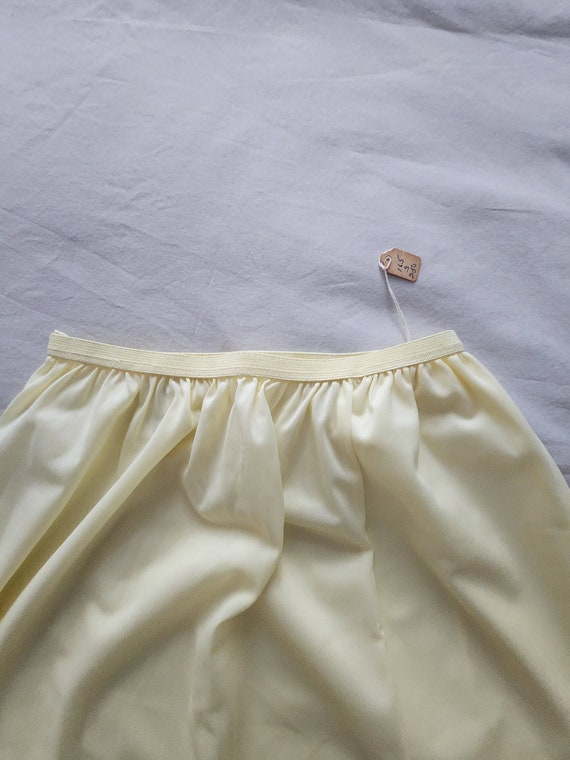 NWT Half Slip Petticoat by Movie Star Lingerie (s… - image 4