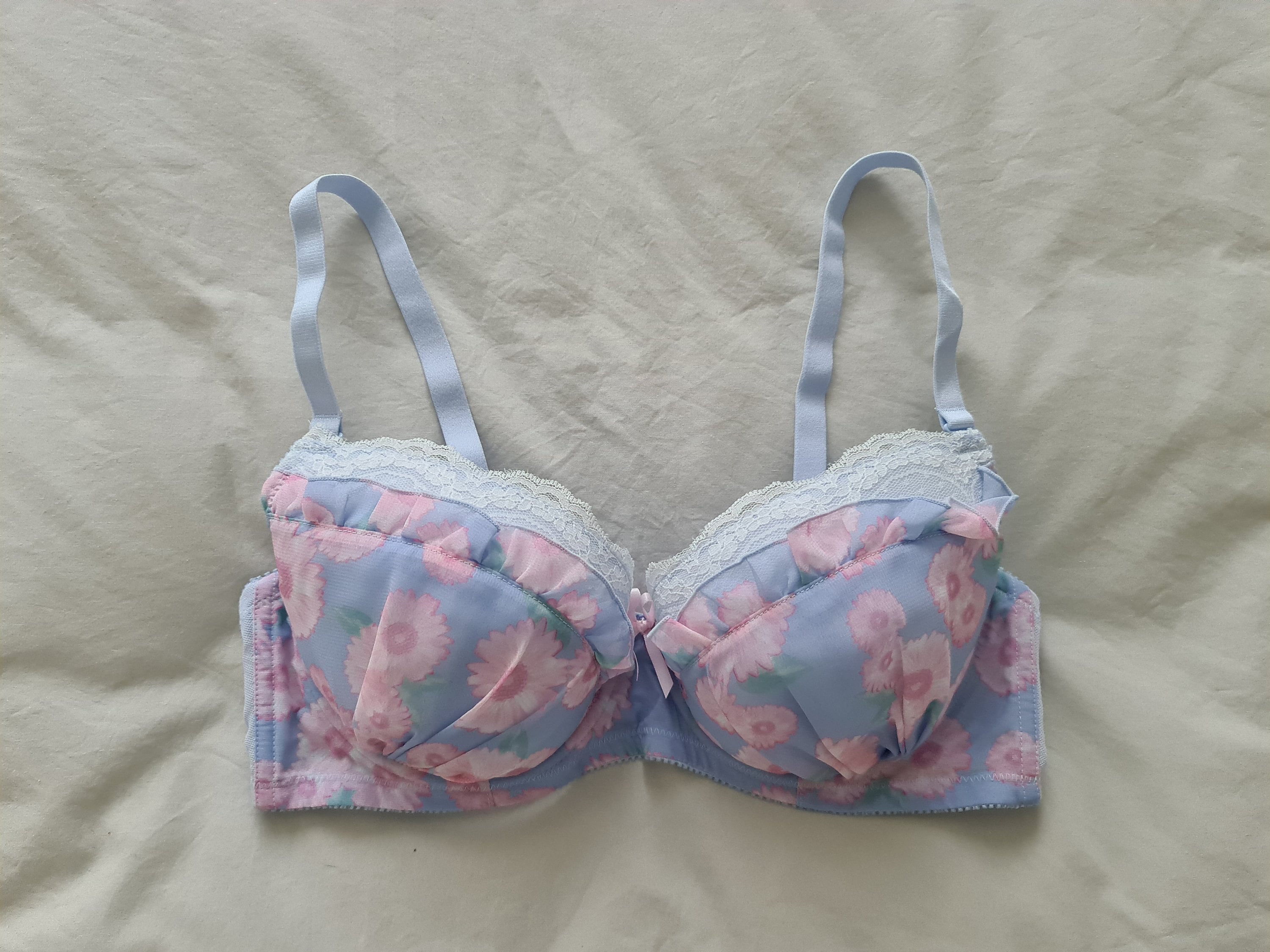 Vintage Bra From Japan size 14C Aus & 36C UK/US, Japan E80 