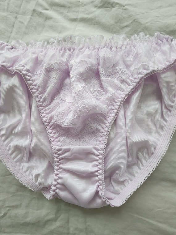 Silky Hipster Bikini Panties from Japan (size 12 Aus/… Gem