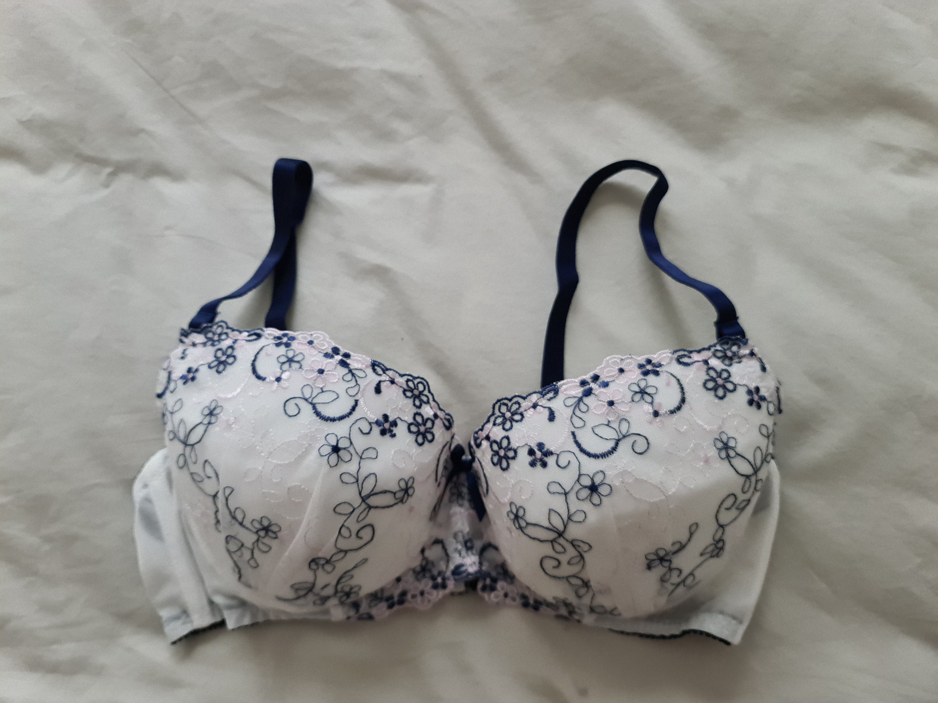 Vintage Bra From Japan size 14D Aus & 36D UK/US, Japan F80 -  Canada