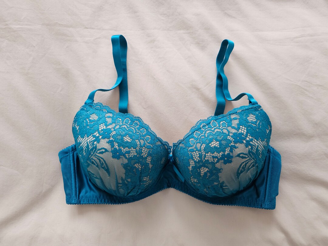 Vintage Bra From Japan size 12C Aus & 34C UK/US, Japan E75 