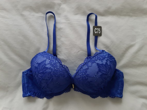 Vintage Bra From Japan size 12D Aus & 34D UK/US, Japan F75 