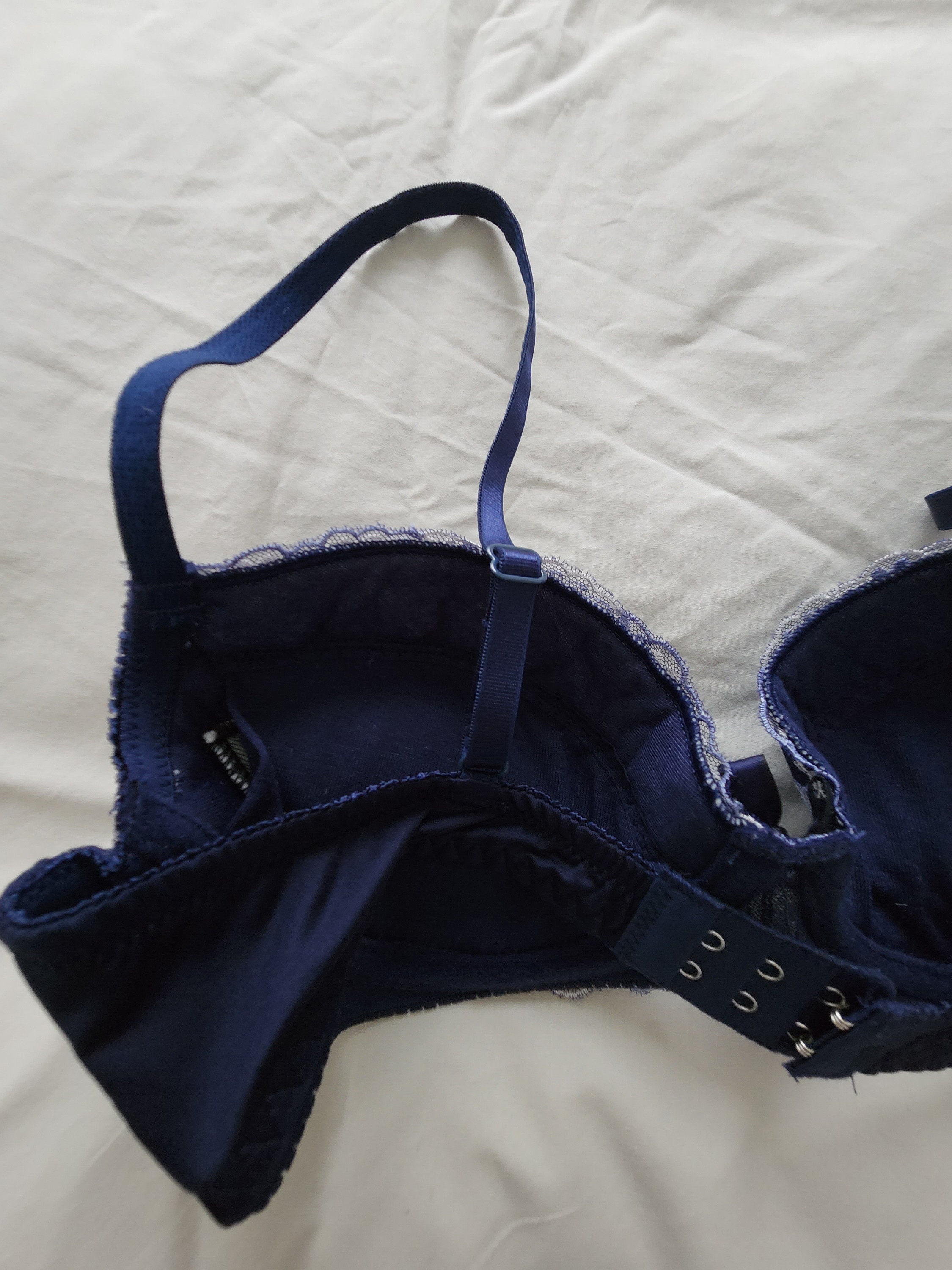 Vintage Bra From Japan size 12B Aus & 34B UK/US, Japan D75 -  Canada