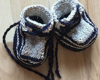 Babyschuhe mit Schleife