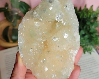 Gemmy Sparkly apophyllite stilbite with green crystal