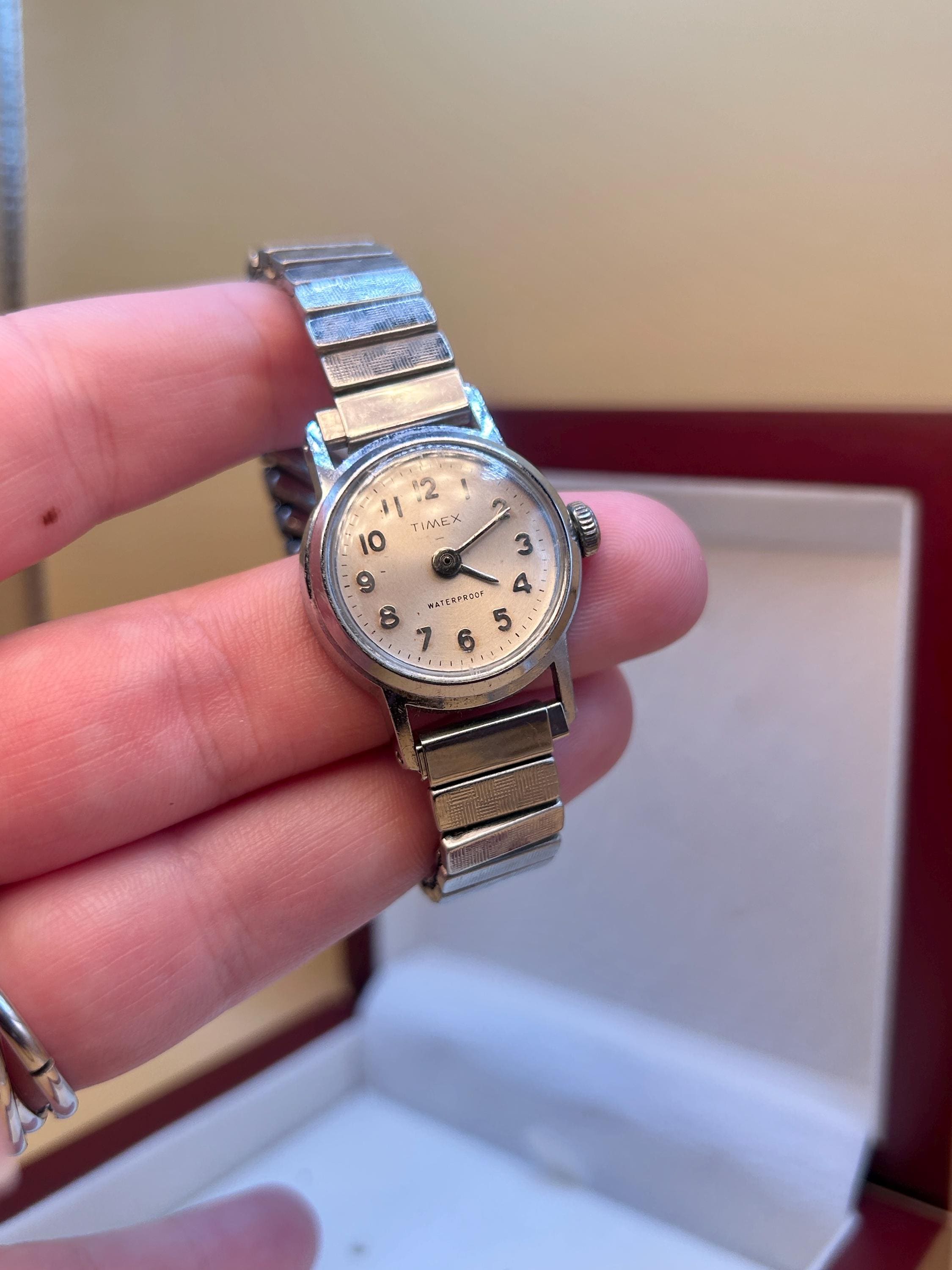 Timex Ladies Watch Vintage Automatic Stainless Stretch Bracelet Silver Dial Date Timex Women main image 4