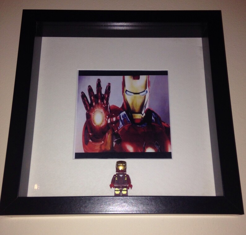 Marvel Avengers Ironman Mini Figure Frame With Print Image 0