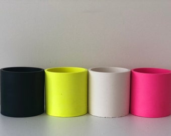 SMALL POT (9cm) | Handmade Jesmonite | various colours | custom | neon | monochrome | terrazzo