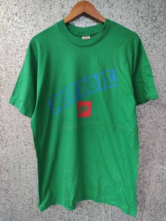 vintage nike air t shirt